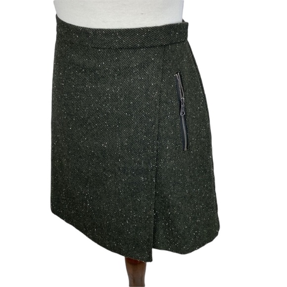 Banana Republic Wool Flecked Envelope Style Skirt - Picture 3 of 7